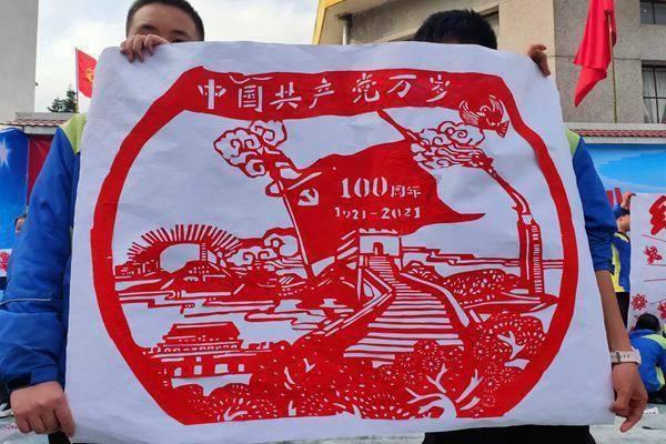 五彩鹦鹉救援