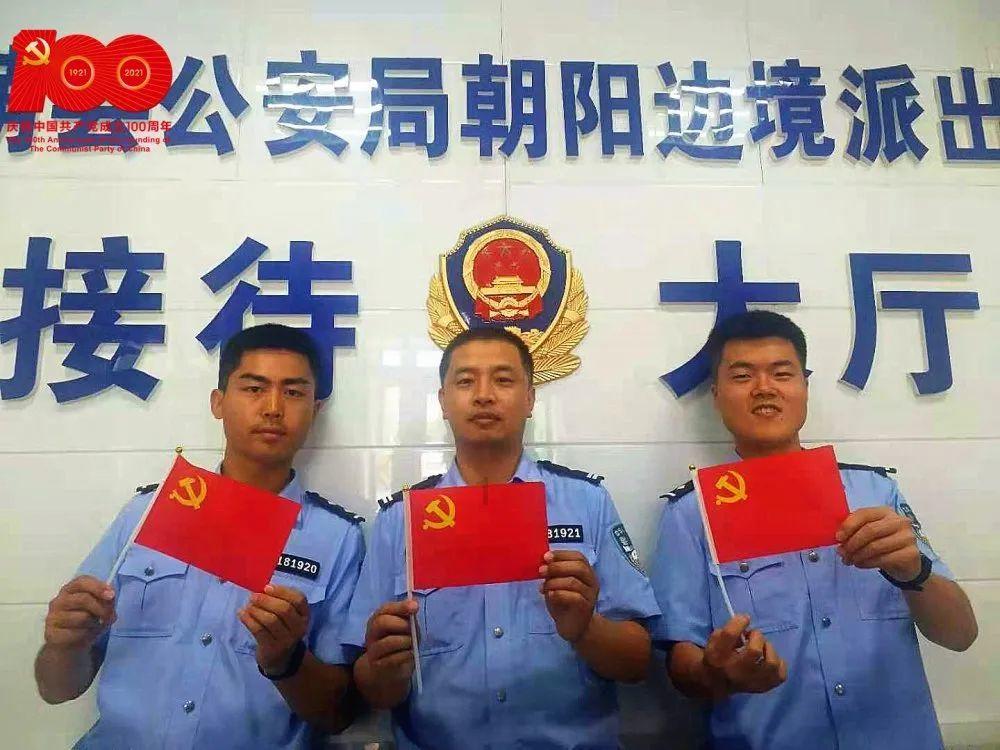 河南一学校火灾致13人遇难，该校毕业生：学生晚上睡觉，宿舍被锁起来